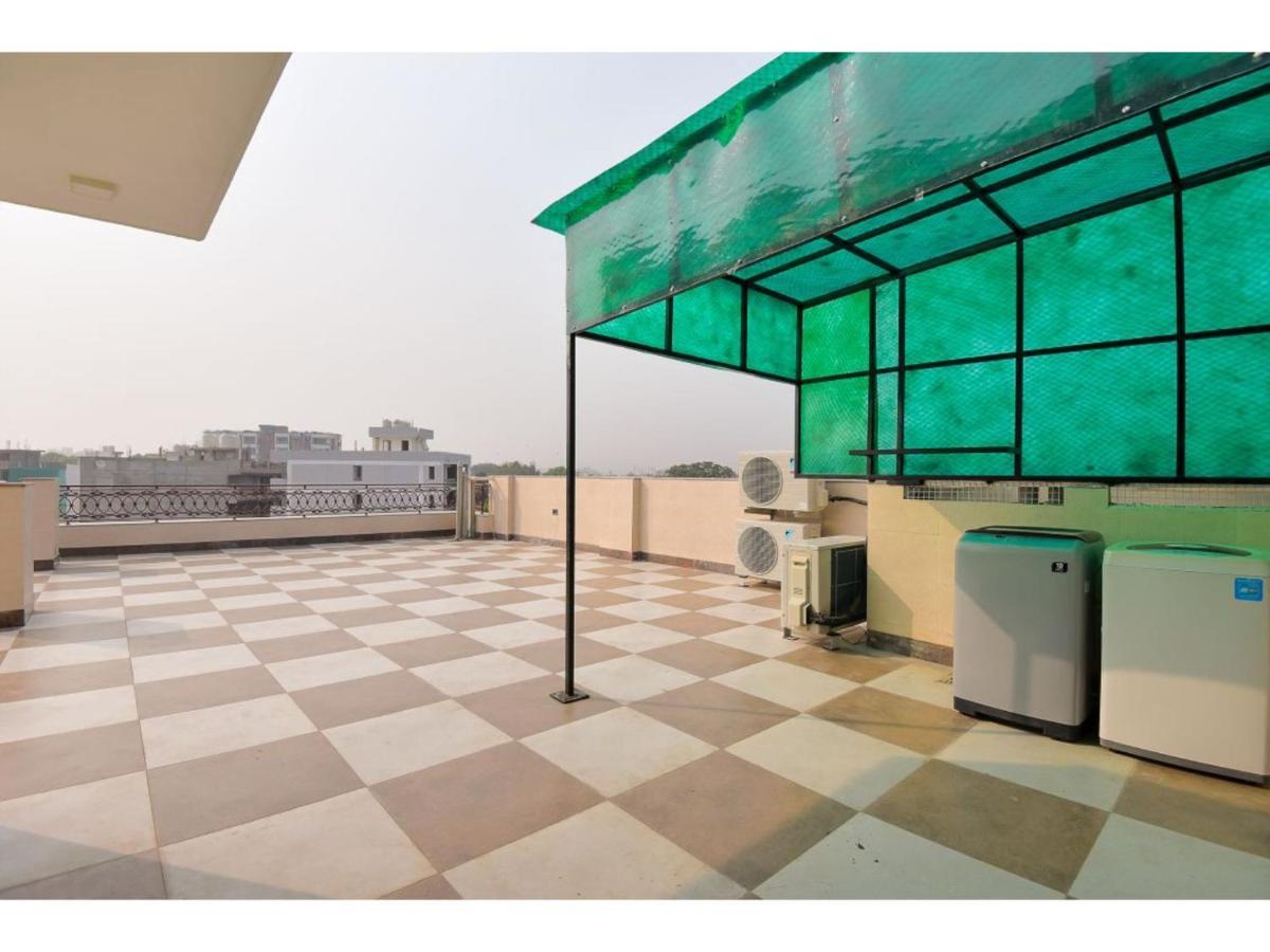 Bluo Studio5 Golf Course Road - Gym, Terrace Garden Gurgaon Exterior foto